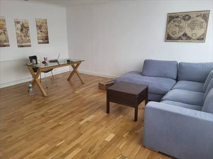 3 Bed Flat, Farncombe Street, GU7