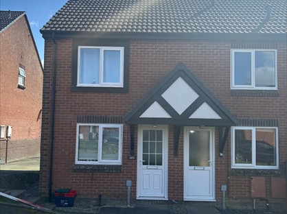 2 Bed Terraced House, Glandwr, SY16