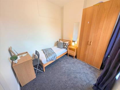 Room in a Shared House, Bournville Lane, B30