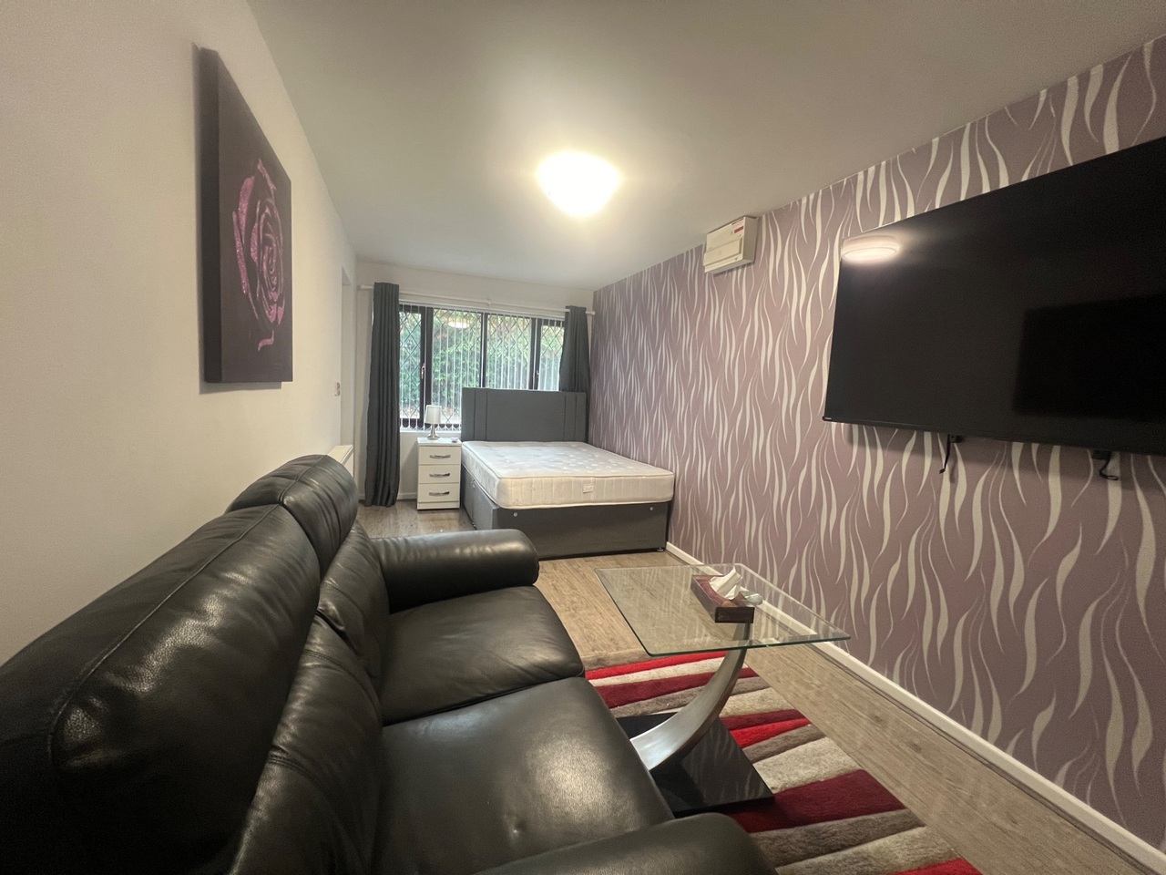 Studio Flat, Wilkinson Croft, B8 photo 4