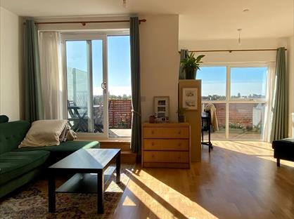 1 Bed Penthouse, Flamsteed Close, CB1