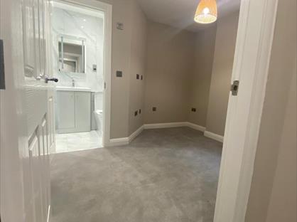 2 Bed Flat, Davenport Park Road, SK2