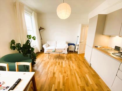 3 Bed Flat, Ashbourne Grove, SE22