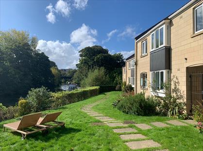 Studio Flat, Bedford Court, BA1