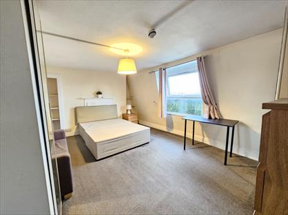 Room in a Shared House, Commercial Road, E14