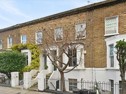 1 Bed Flat, Melina Road, W12