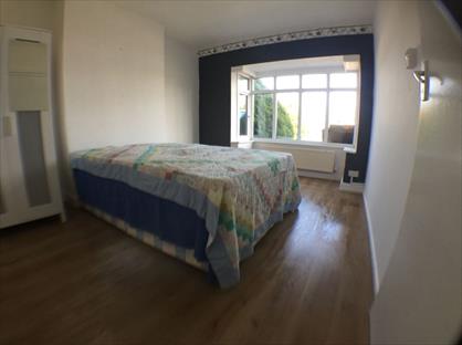 Room in a Shared House, Gunnersbury Avenue, W3