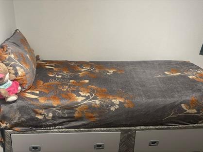 Room in a Shared House, Brecon Close, CR4