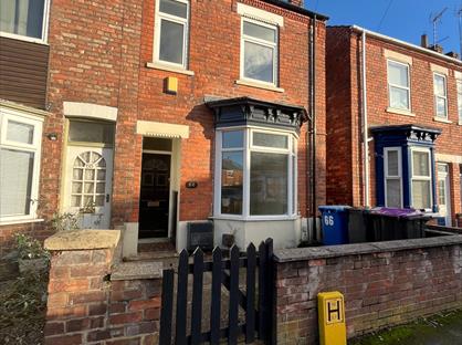 2 Bed Semi-Detached House, Grey Street, DN21