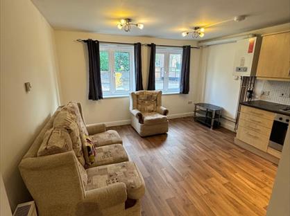 2 Bed Flat, Coningsby Road, HP13