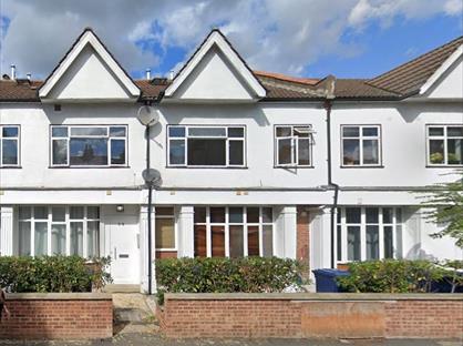 Studio Flat, Leighton Road, W13