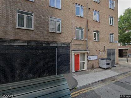 Studio Flat, Kember Street, N1