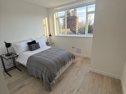 1 Bed Flat, Albyn Grove, AB10