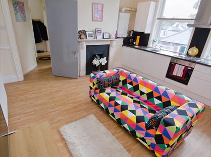 1 Bed Flat, Priory Place, S7