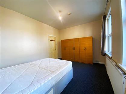 Room in a Shared House, Cranmer Road, E7