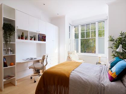 Room in a Shared House, London, W12
