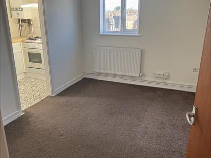 1 Bed Flat, Windmill Hill, B63