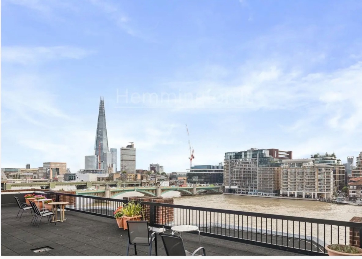1 Bed Flat, Upper Thames St, EC4V, N1 7GU