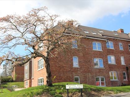 4 Bed Flat, Greenhill Road, SO22