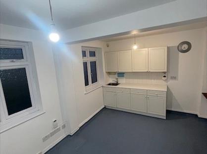 Room in a Shared House, Melbourne Way, EN1