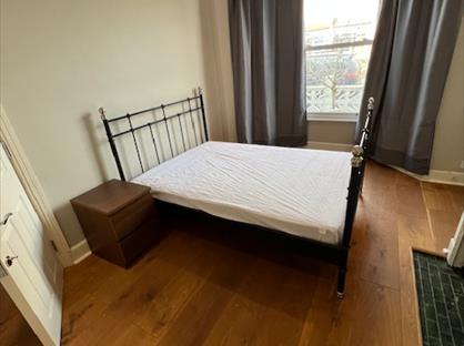 Room in a Shared House, Links Road, SW17