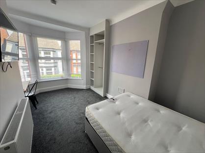 6 Bed Terraced House, Langdale Road, L15