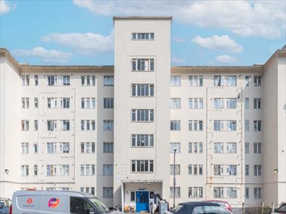 3 Bed Flat, White House, SW4