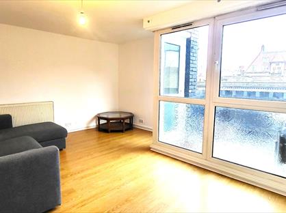 3 Bed Flat, Michelson House, SE11