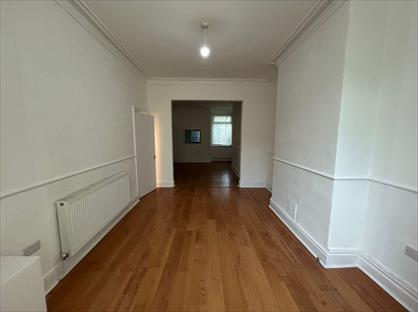 3 Bed Terraced House, Gill Street, M9
