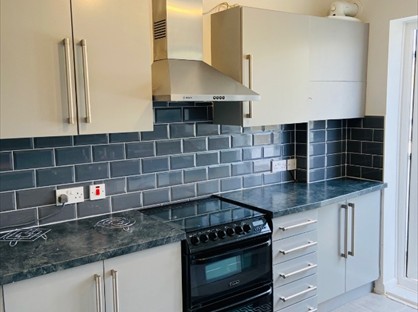 2 Bed Flat, Amblecote Close, SE12
