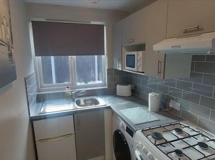 Studio Flat, Furnace Lane, TF2