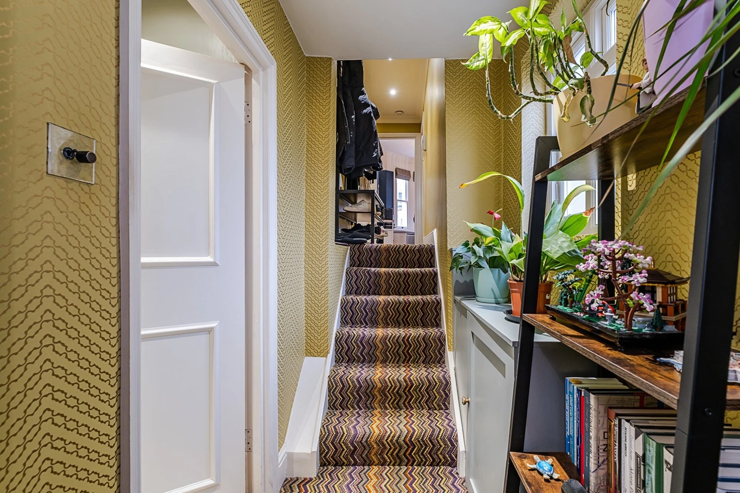 Additional image 2 of 2 Bed Flat, Kenwyn Road, SW4, N1 7GU