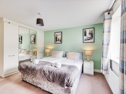 5 Bed Terraced House, Angus Way, MK8