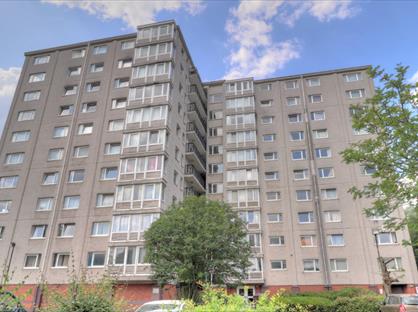 1 Bed Flat, The Peninsula Building, M7