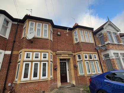 1 Bed Flat, Kensington Gardens, IG1