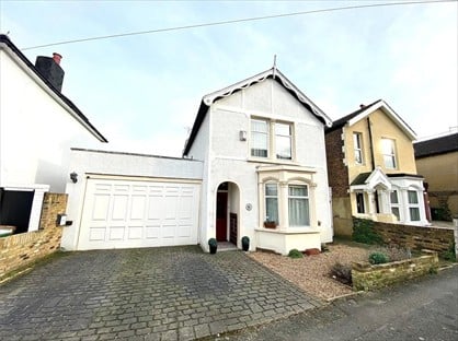 4 Bed Detached House, Pickford Road, DA7