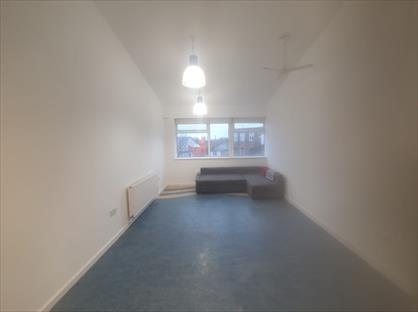 3 Bed Maisonette, Stonehouse, N15