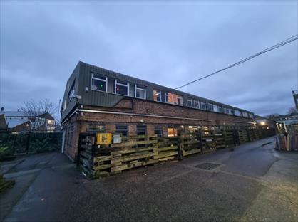 3 Bed Maisonette, Stonehouse, N15