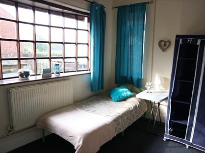Room in a Shared House, Forge Road, WS10