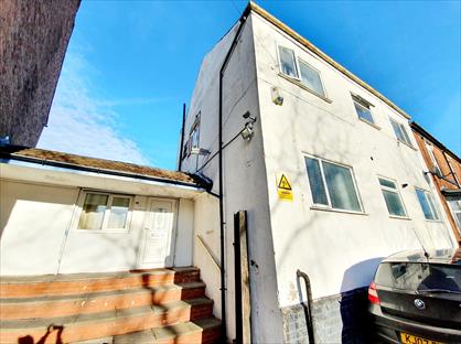 Room in a Shared House, Butts Road, WS4