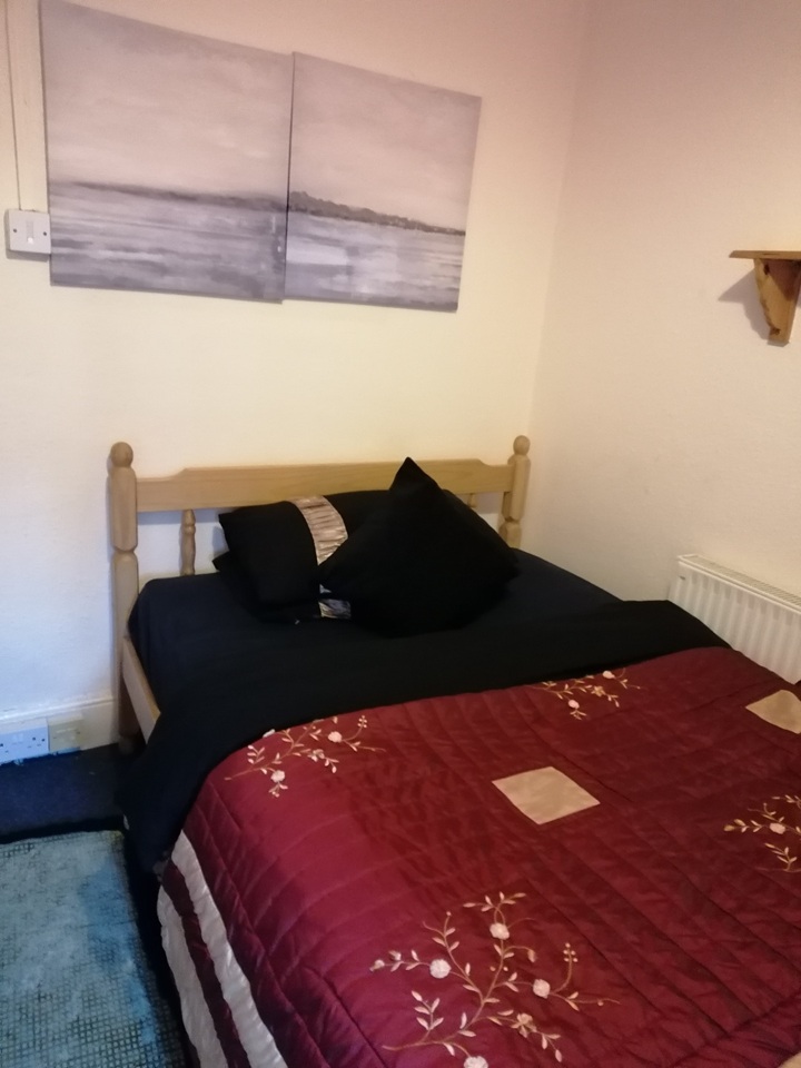 Exeter - Room in a Shared House, Manston Road, EX1 - To Rent Now for £ ...
