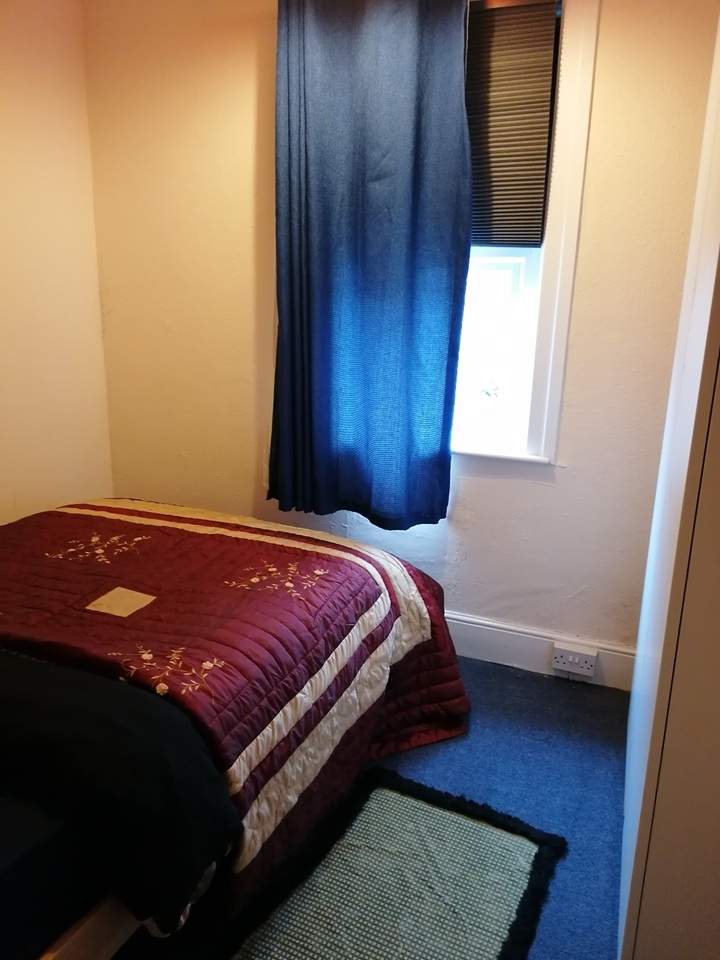 Exeter - Room in a Shared House, Manston Road, EX1 - To Rent Now for £ ...