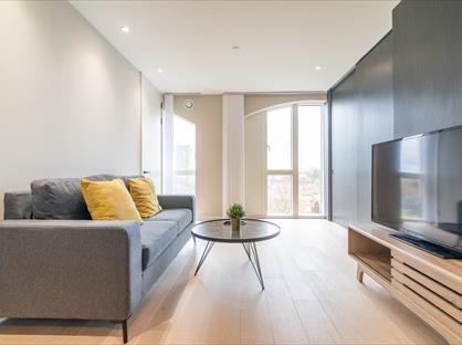 2 Bed Flat, Spinners Way, M15