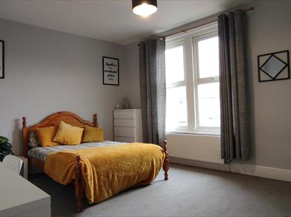 Room in a Shared House, Francis Avenue, PO4