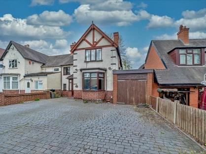 3 Bed Semi-Detached House, Walhouse Road, WS1
