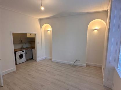 2 Bed Flat, Hardgate, AB11