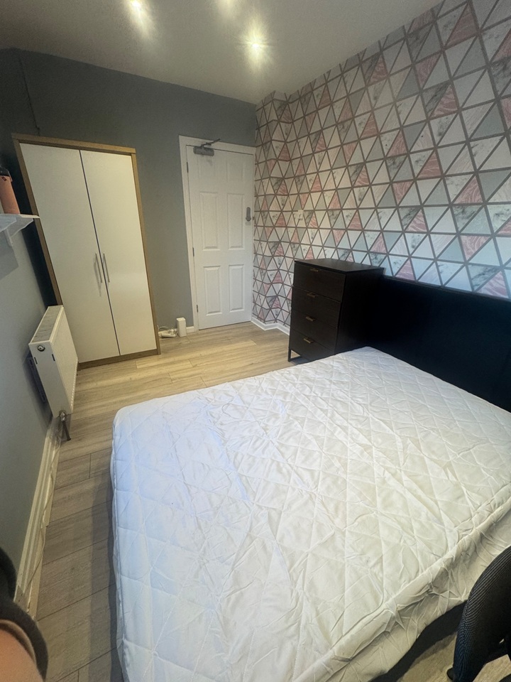 Additional image 19 of 5 Bed Semi-Detached House, The Square, BS4, N1 7GU