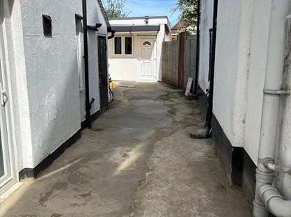 1 Bed Flat, Heathfield Gardens, NW11