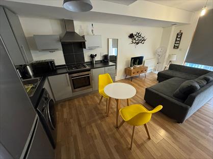 Studio Flat, Balmoral House, BS1