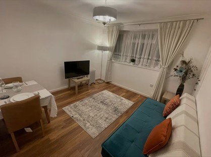 1 Bed Flat, Old Ruislip Road, UB5